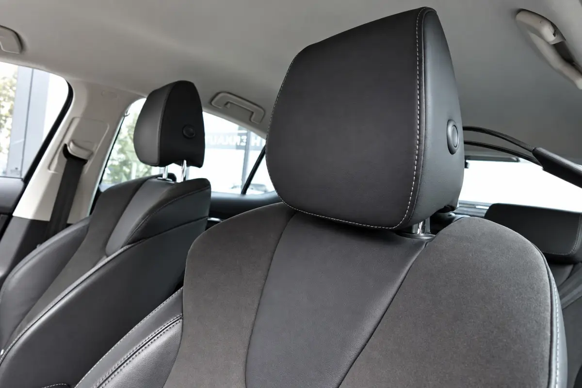 1.0 e-TSI Business Edition Plus 360 KEYLESS CAM