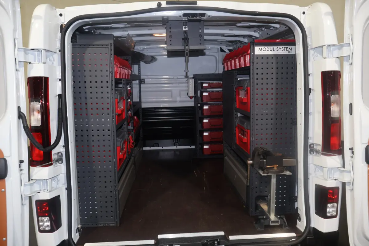 2.0 dCi 130pk L1 H1 Work Edition Inrichting