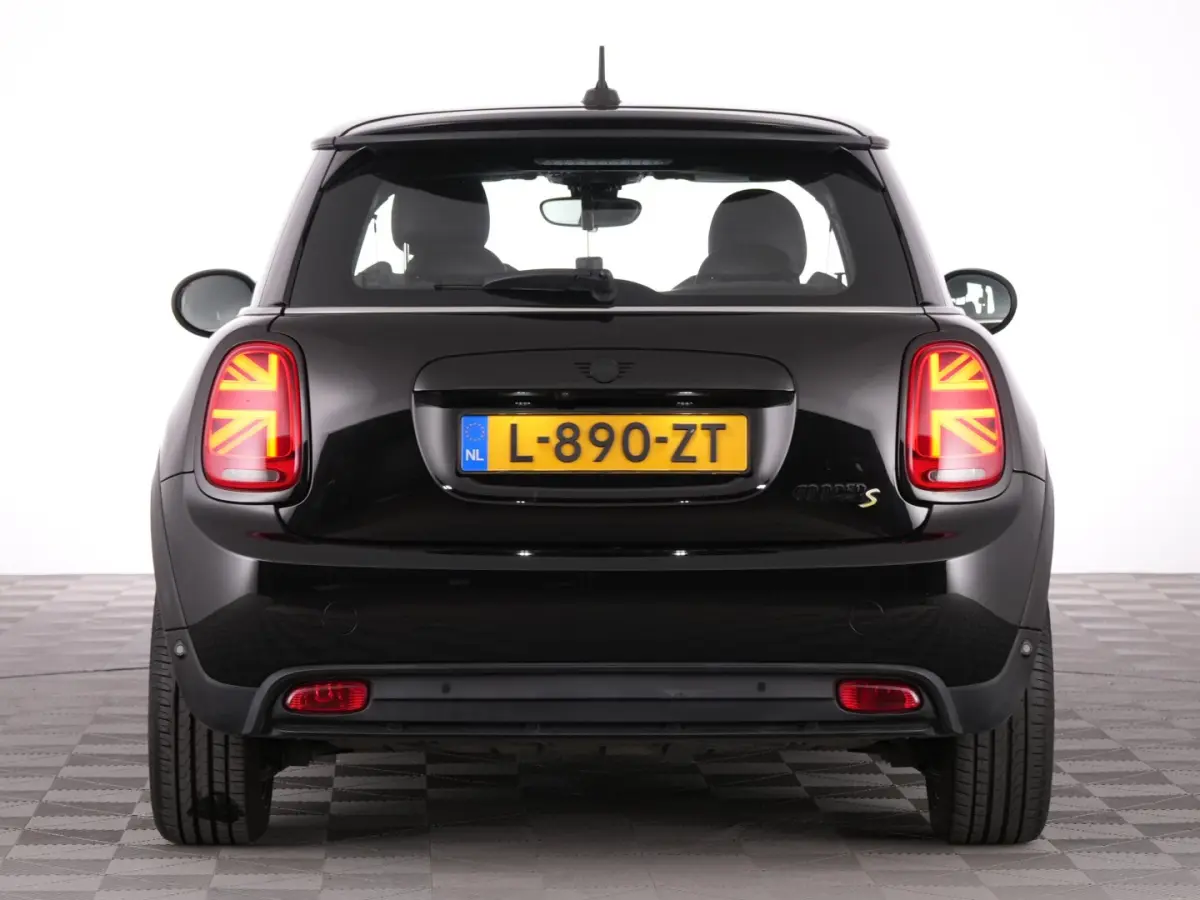 MINI Yours 33 kWh | CARPLAY | Half LEDER | Full LED | SOH: 97% | !