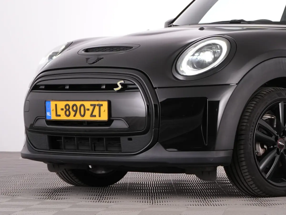 MINI Yours 33 kWh | CARPLAY | Half LEDER | Full LED | SOH: 97% | !