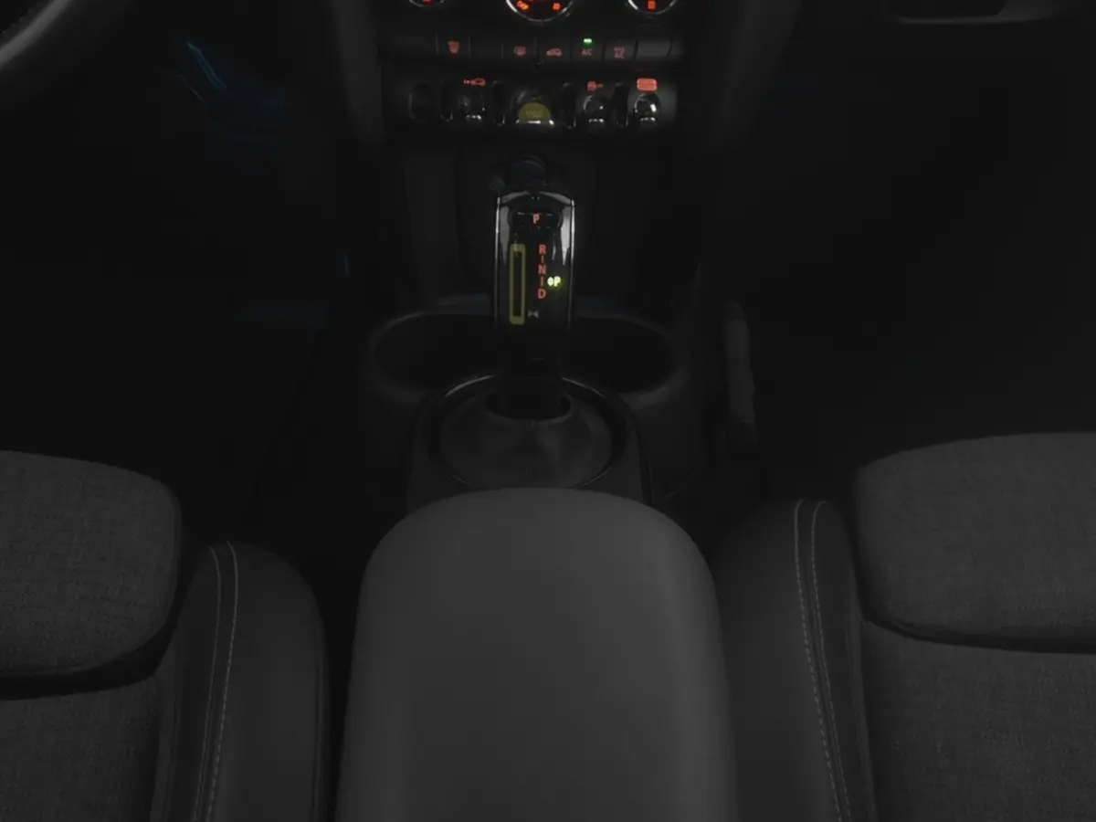 MINI Yours 33 kWh | CARPLAY | Half LEDER | Full LED | SOH: 97% | !