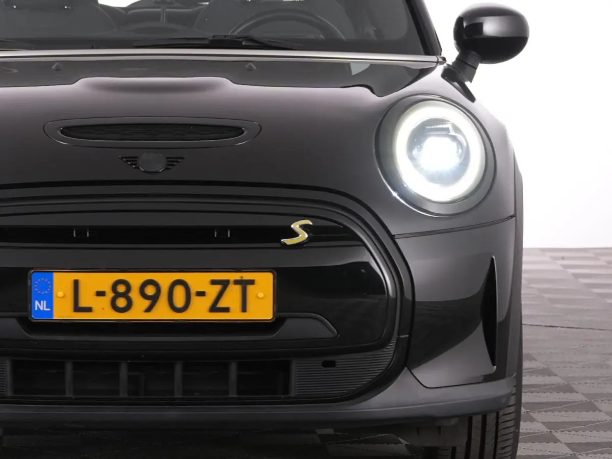 MINI Yours 33 kWh | CARPLAY | Half LEDER | Full LED | SOH: 97% | !