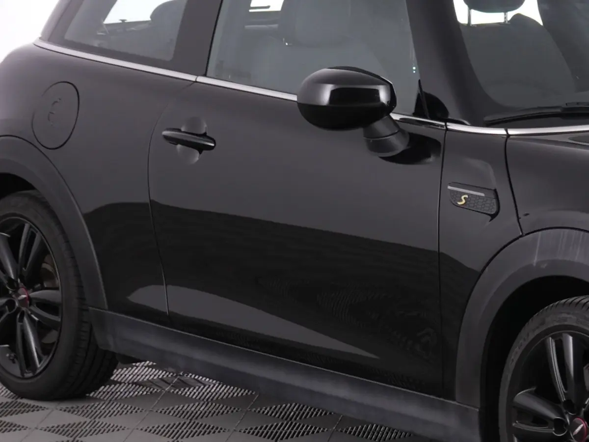 MINI Yours 33 kWh | CARPLAY | Half LEDER | Full LED | SOH: 97% | !