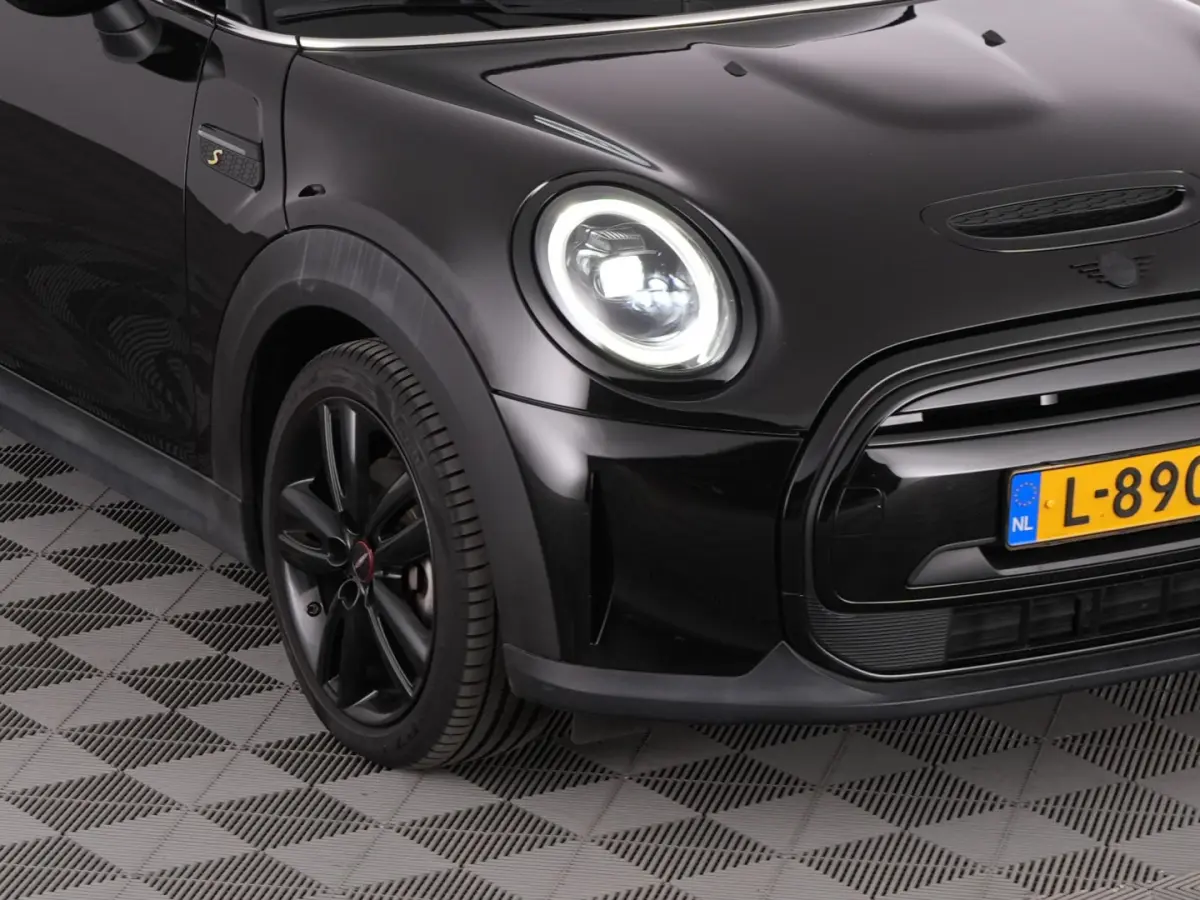 MINI Yours 33 kWh | CARPLAY | Half LEDER | Full LED | SOH: 97% | !