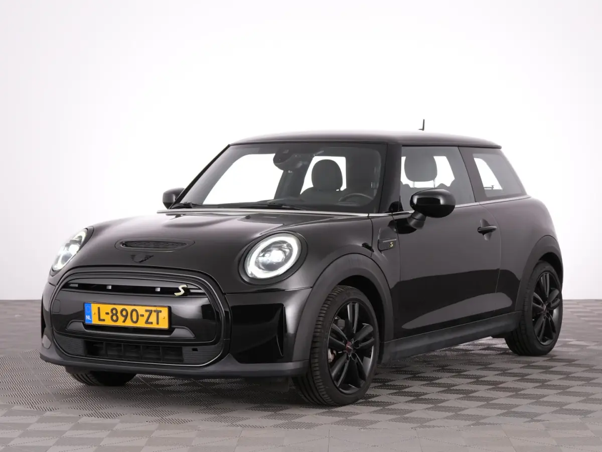 MINI Yours 33 kWh | CARPLAY | Half LEDER | Full LED | SOH: 97% | !