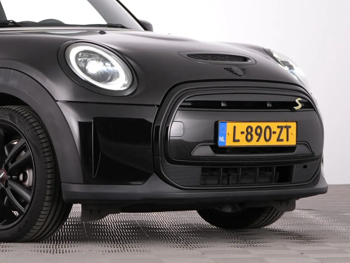 MINI Yours 33 kWh | CARPLAY | Half LEDER | Full LED | SOH: 97% | !