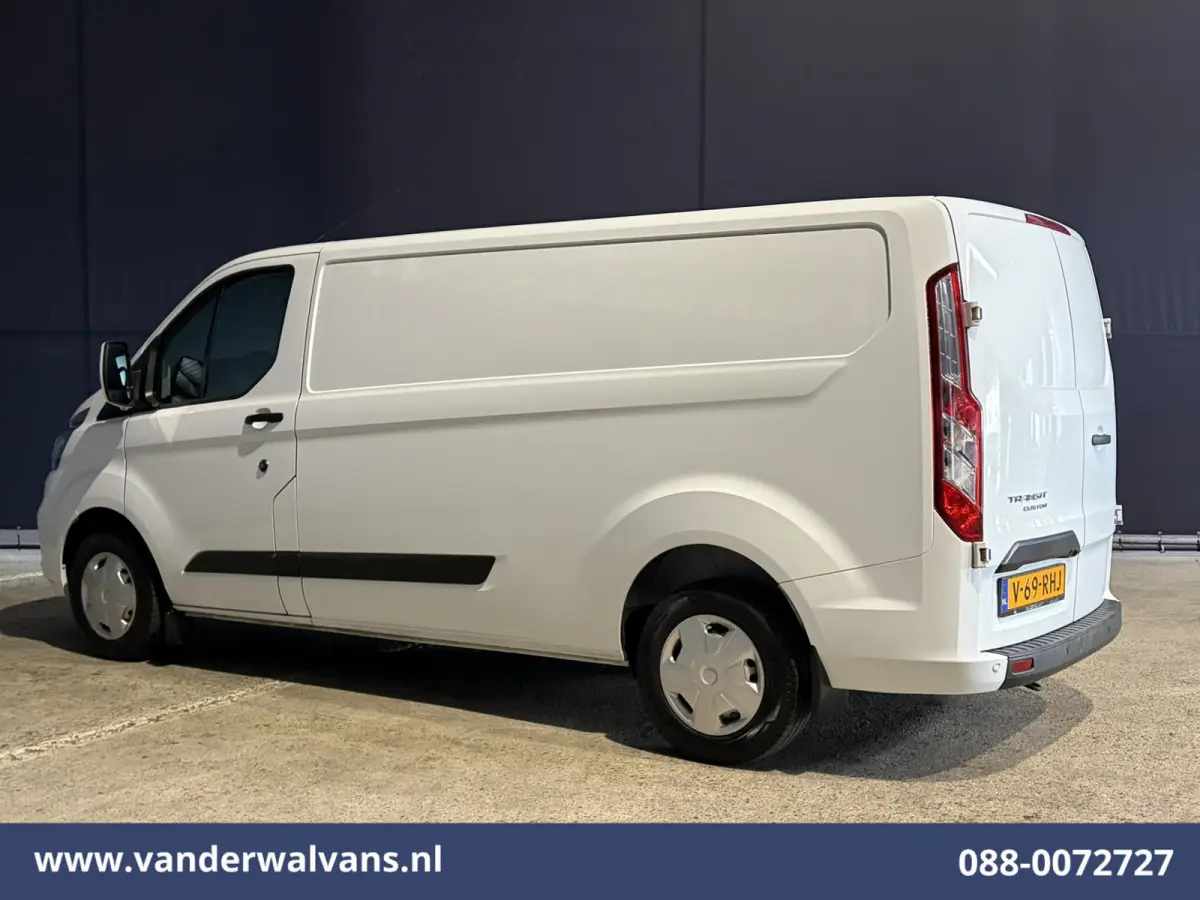 2.0 TDCI L2H1 Euro6 Airco | Apple Carplay | Camera | Navigatie | LED | Cruisecontrol Android Auto, Stoelverwarming, Verwarmde Voorruit, Parkeersensoren, Bijrijdersbank