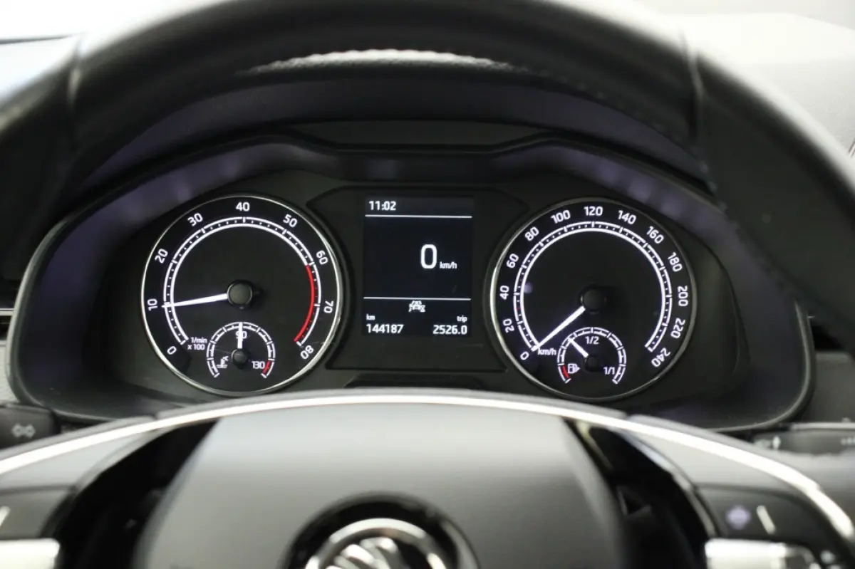 1.0 TSI Ambition - Carplay, Cruise, Clima