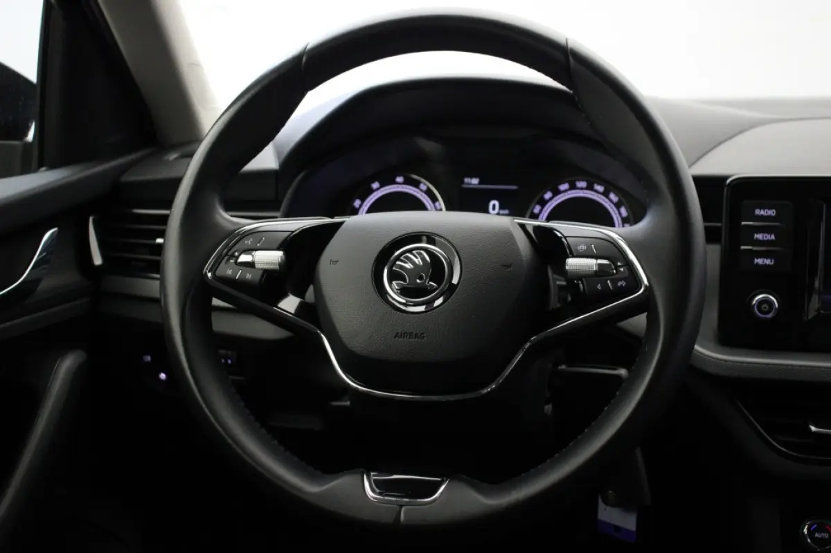1.0 TSI Ambition - Carplay, Cruise, Clima
