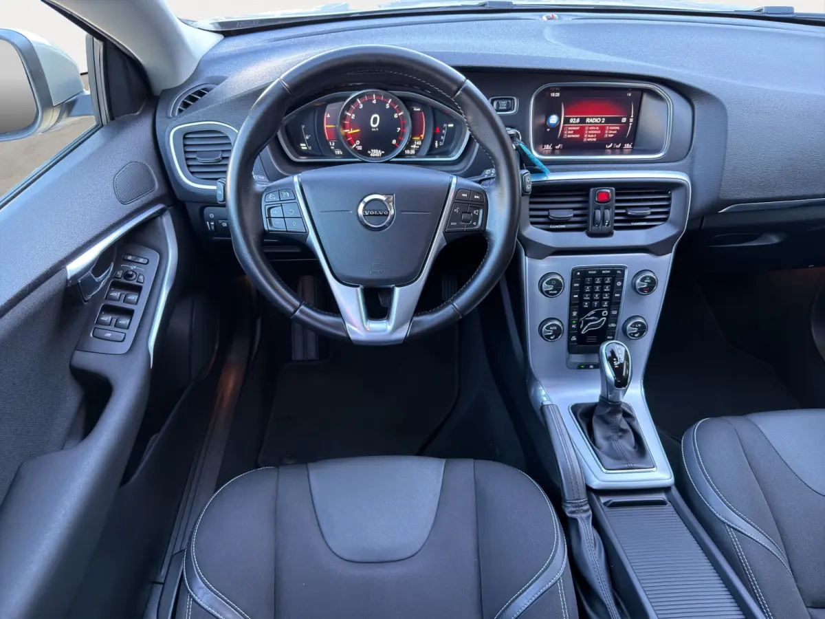 1.5 T2 Edition+ | Stoelverwarming | Sensoren rondom | Cruise control | Full map navigatie |