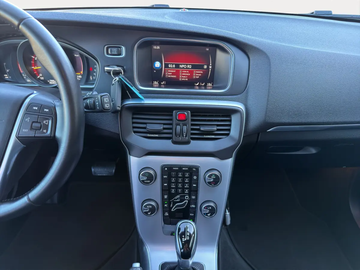 1.5 T2 Edition+ | Stoelverwarming | Sensoren rondom | Cruise control | Full map navigatie |