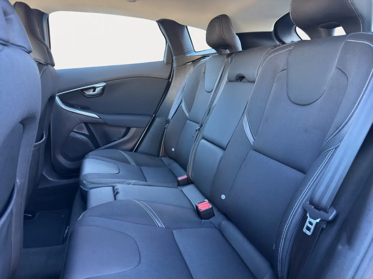 1.5 T2 Edition+ | Stoelverwarming | Sensoren rondom | Cruise control | Full map navigatie |