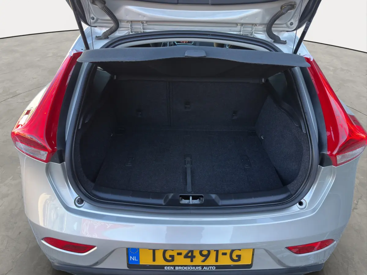 1.5 T2 Edition+ | Stoelverwarming | Sensoren rondom | Cruise control | Full map navigatie |
