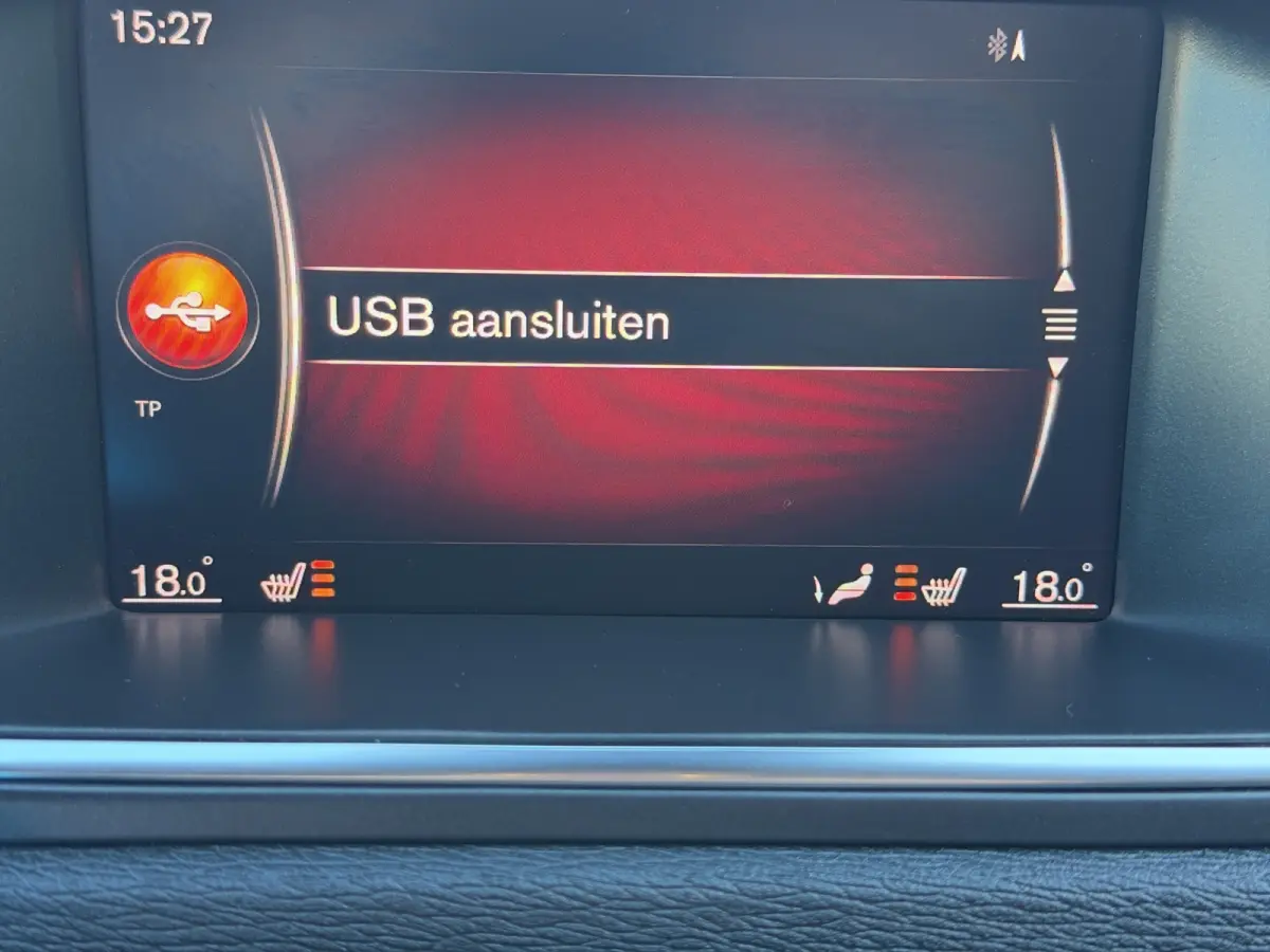 1.5 T2 Edition+ | Stoelverwarming | Sensoren rondom | Cruise control | Full map navigatie |