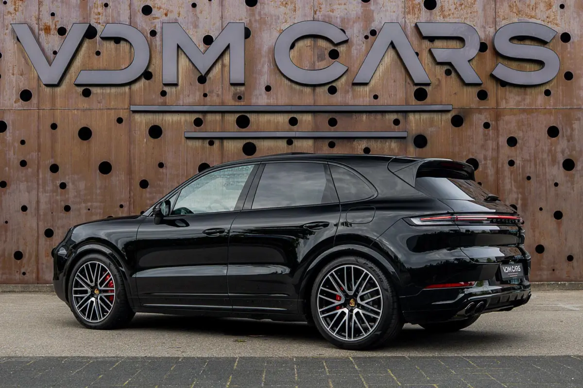 3.0 E-Hybrid | PASM | Soft-Close | Panorama | Chrono | 18-Weg | 360 | HUD | BOSE |