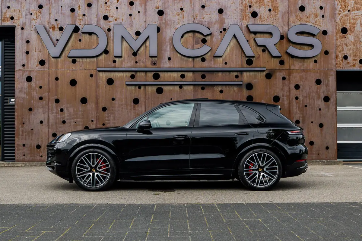 3.0 E-Hybrid | PASM | Soft-Close | Panorama | Chrono | 18-Weg | 360 | HUD | BOSE |
