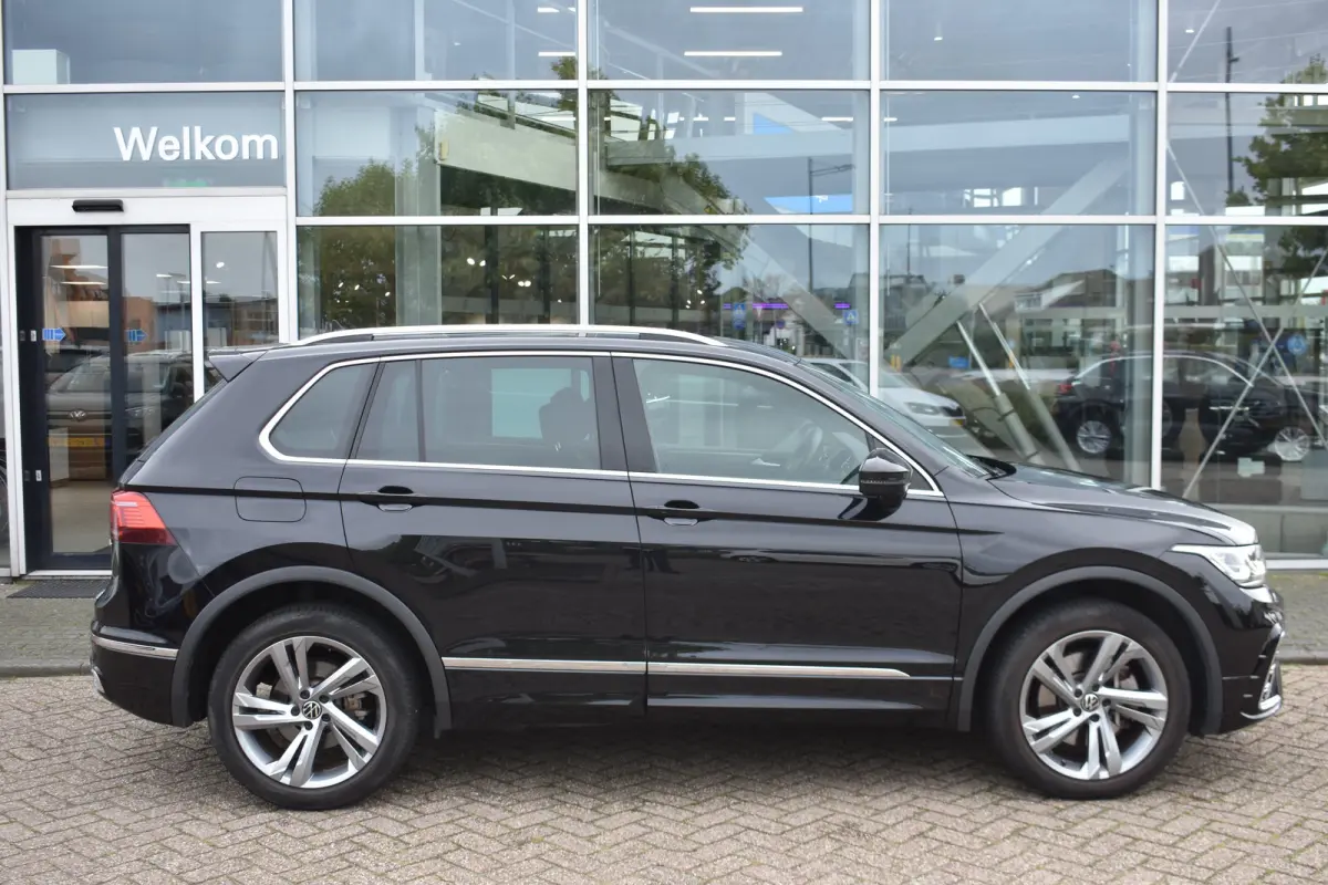 1.4 TSI eHybrid 245PK R-Line Business+ | TREKHAAK | NAVIGATIE | SCM ALARMKLASSE 3 | ADAPT. CRUISE | ELEKTR. A. KLEP | 19 INCH
