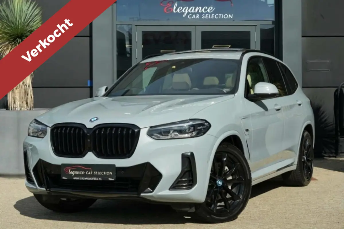 xDrive30e M Sport High Executive | 292 PK | PHEV | PANO | 360° Camera | Leder BMW X3 xDrive30e M Sport High Executive 292 PK Plug-in Hybrid met 2.0 viercilinder benzinemotor en automatische