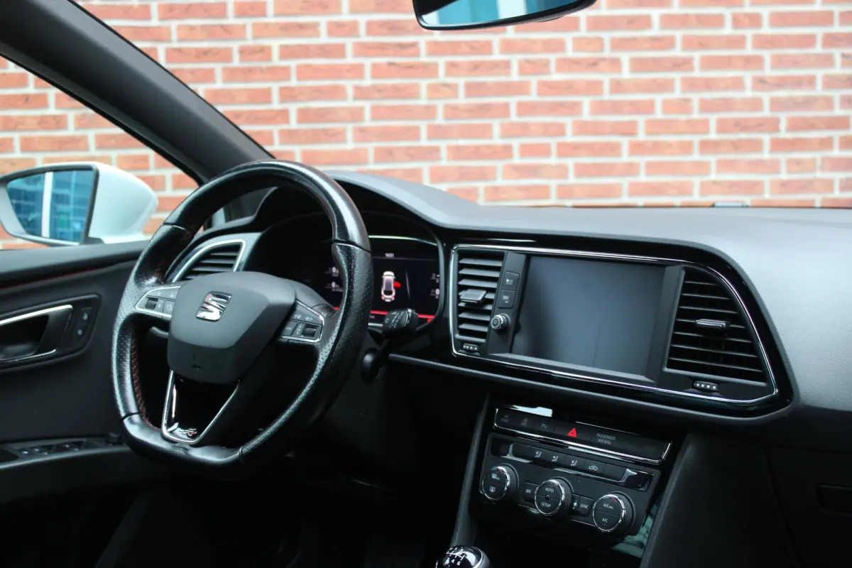 1.4 EcoTSI FR Business Intense |Trekhaak afn. | LED koplampen | Digitaal instrumentenpaneel | Carplay/Android | Cruise Control |