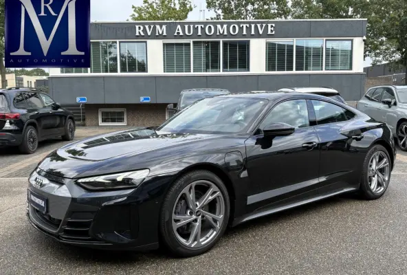 e-tron GT SOH 91% | 360˚ CAMERA | PANORAMADAK | ELEKTRISCHE ACHTERKLEP | ELECTRISCH VERSTELBARE STOELEN | STOELVERWARMING
