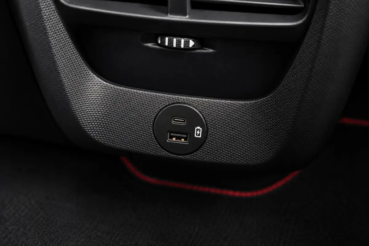 Extended AWD 98 kWh 351pk | Panoramadak | B&O Audio | Camera 360 | Elekt achterklep