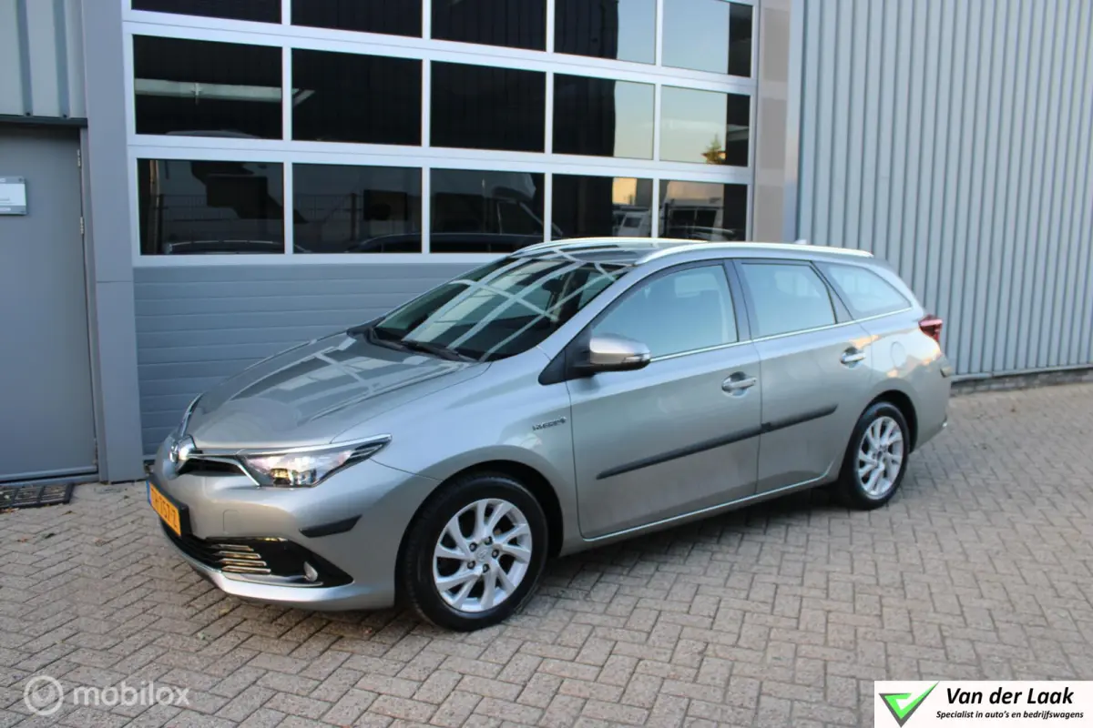 1.8 Hybrid Active | NL Auto Boekjes | Navigatie | Parkeersensoren achter.
