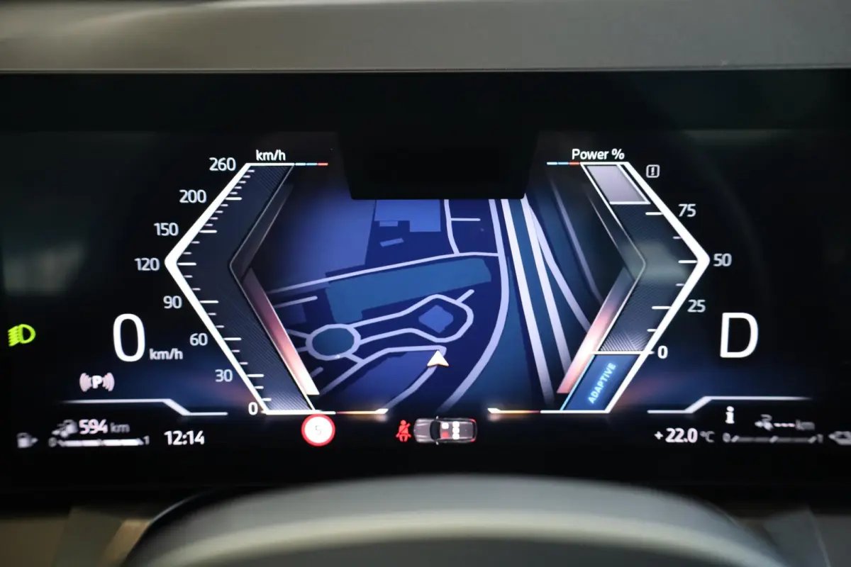 30e xDrive | M Sport Pro | Panorama Dak | Harman/Kardon | Trekhaak