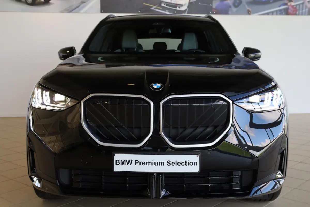 30e xDrive | M Sport Pro | Panorama Dak | Harman/Kardon | Trekhaak