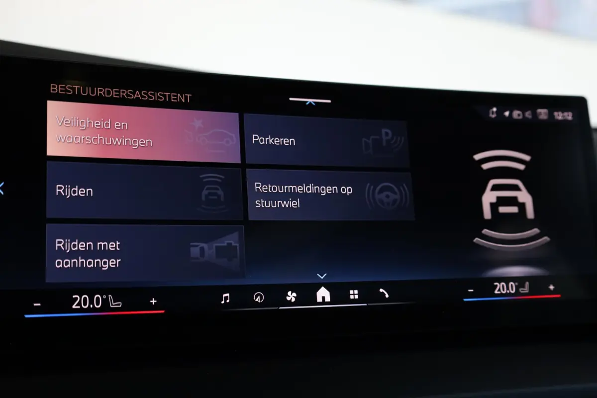 30e xDrive | M Sport Pro | Panorama Dak | Harman/Kardon | Trekhaak
