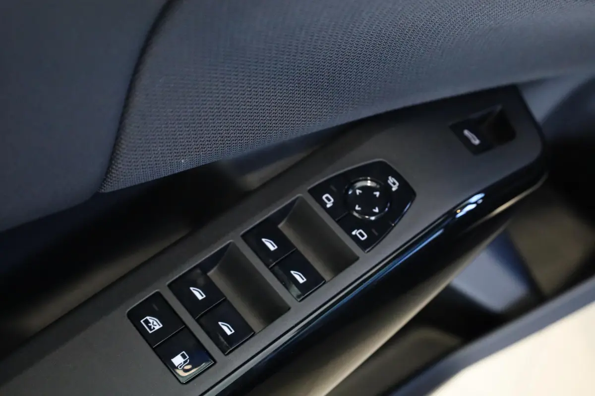 30e xDrive | M Sport Pro | Panorama Dak | Harman/Kardon | Trekhaak