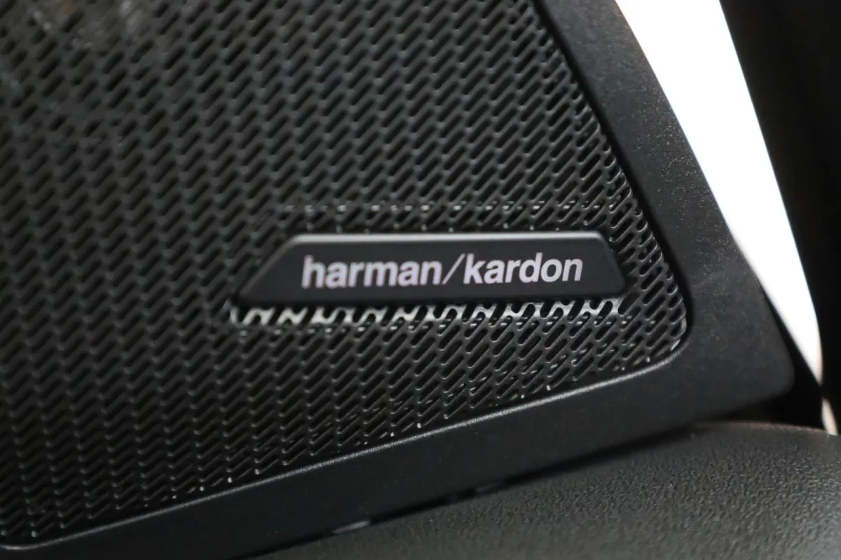 30e xDrive | M Sport Pro | Panorama Dak | Harman/Kardon | Trekhaak