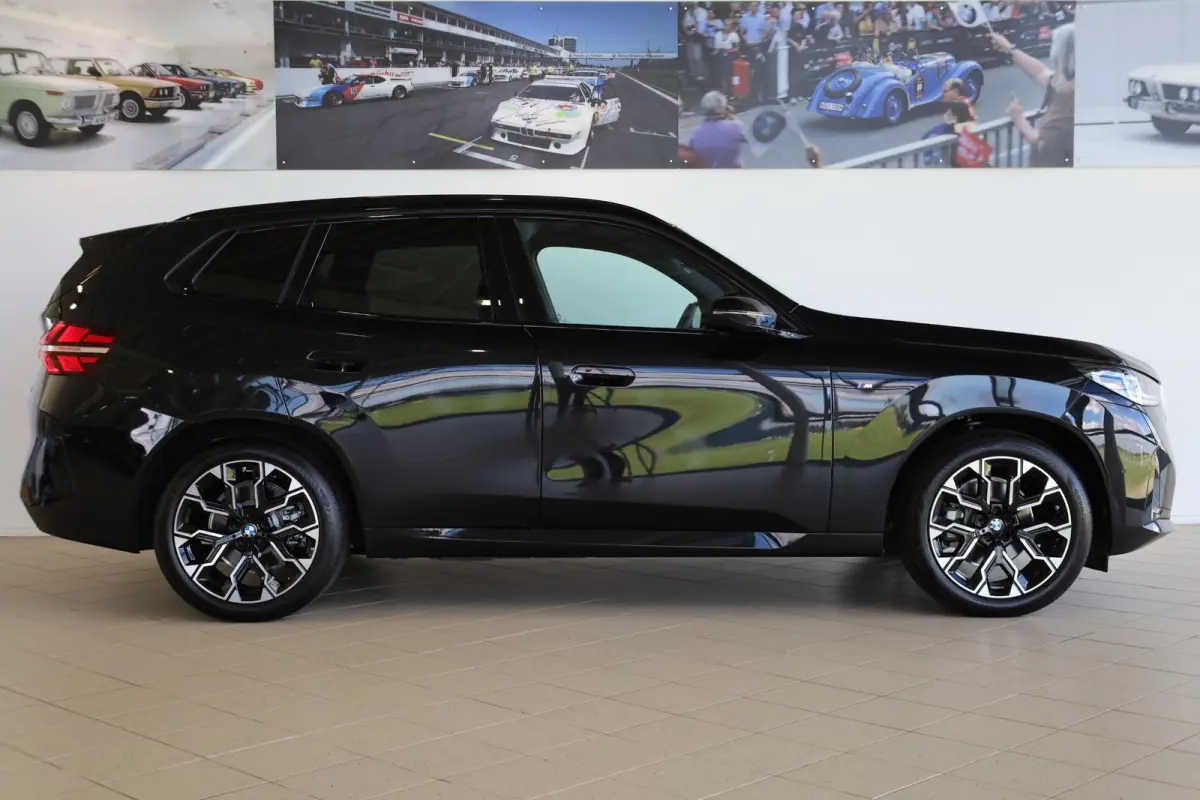 30e xDrive | M Sport Pro | Panorama Dak | Harman/Kardon | Trekhaak