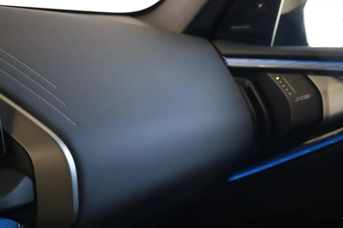 30e xDrive | M Sport Pro | Panorama Dak | Harman/Kardon | Trekhaak