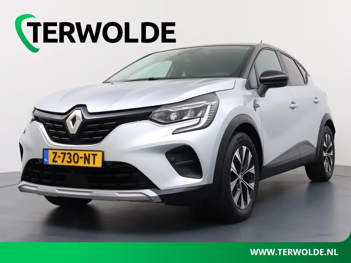 evolution E-Tech hybride 145 | Trekhaak | Parkeercamera | Navigatie | Climate Control |