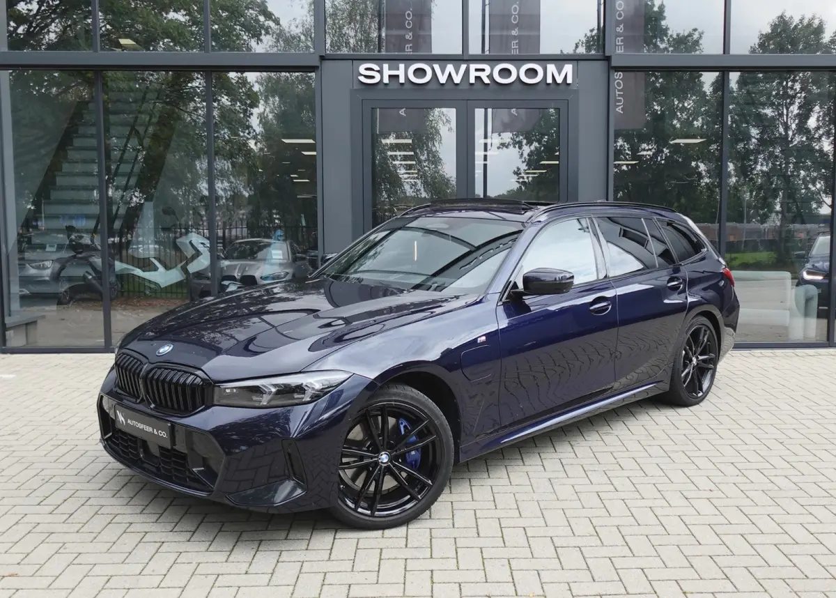330e xDrive M SPORT PANO 360 CAM VOL