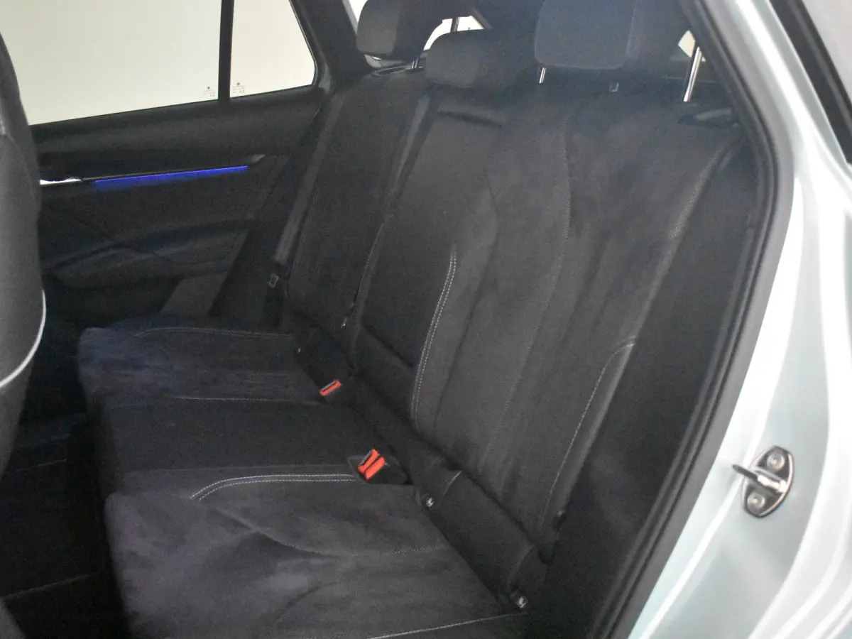 60 Sportline l SOH 91,38% l Camera | 21" l Apple Car Play l Matte kleur l Navi l Sportstoelen l Leder/Alcantara l