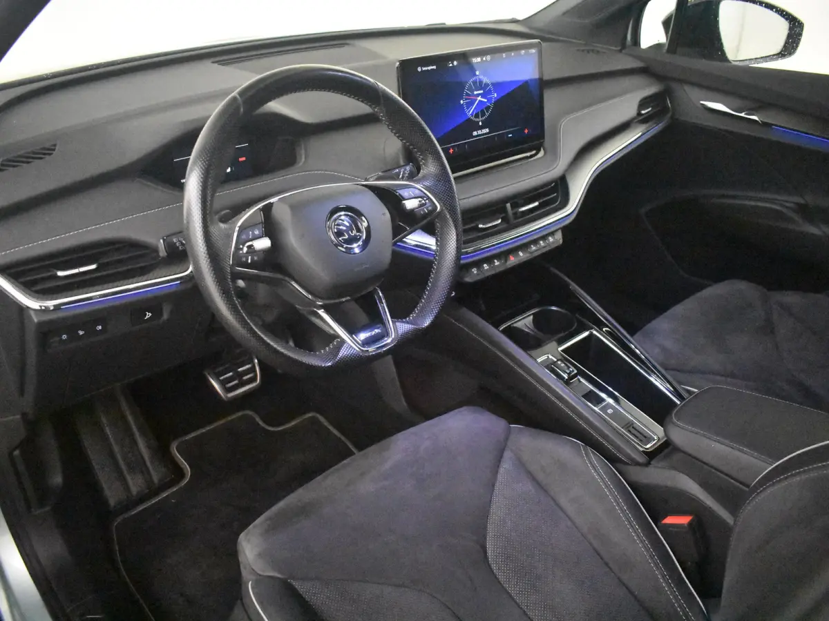 60 Sportline l SOH 91,38% l Camera | 21" l Apple Car Play l Matte kleur l Navi l Sportstoelen l Leder/Alcantara l