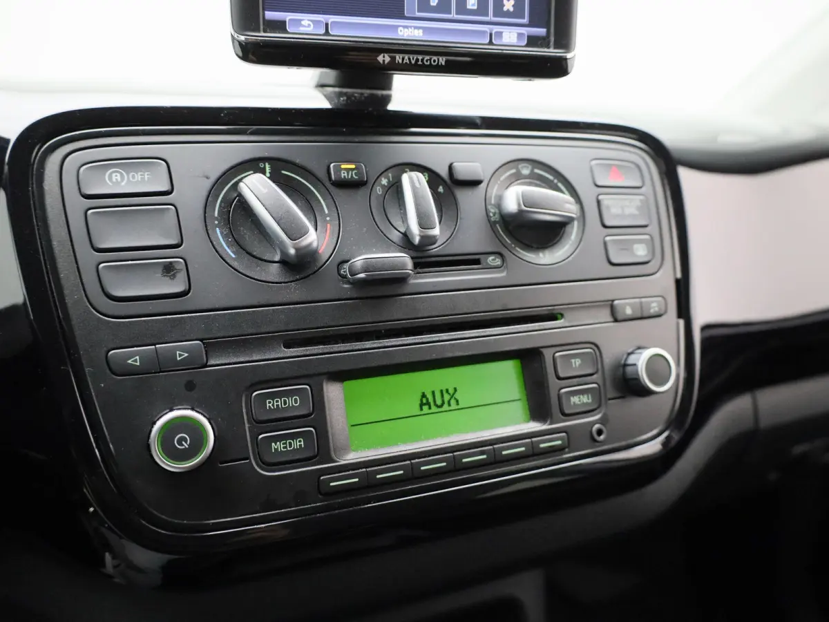 1.0 Greentech Fresh | Airconditioning | Cruise Control | Parkeersensoren | Lichtmetalen Velgen |