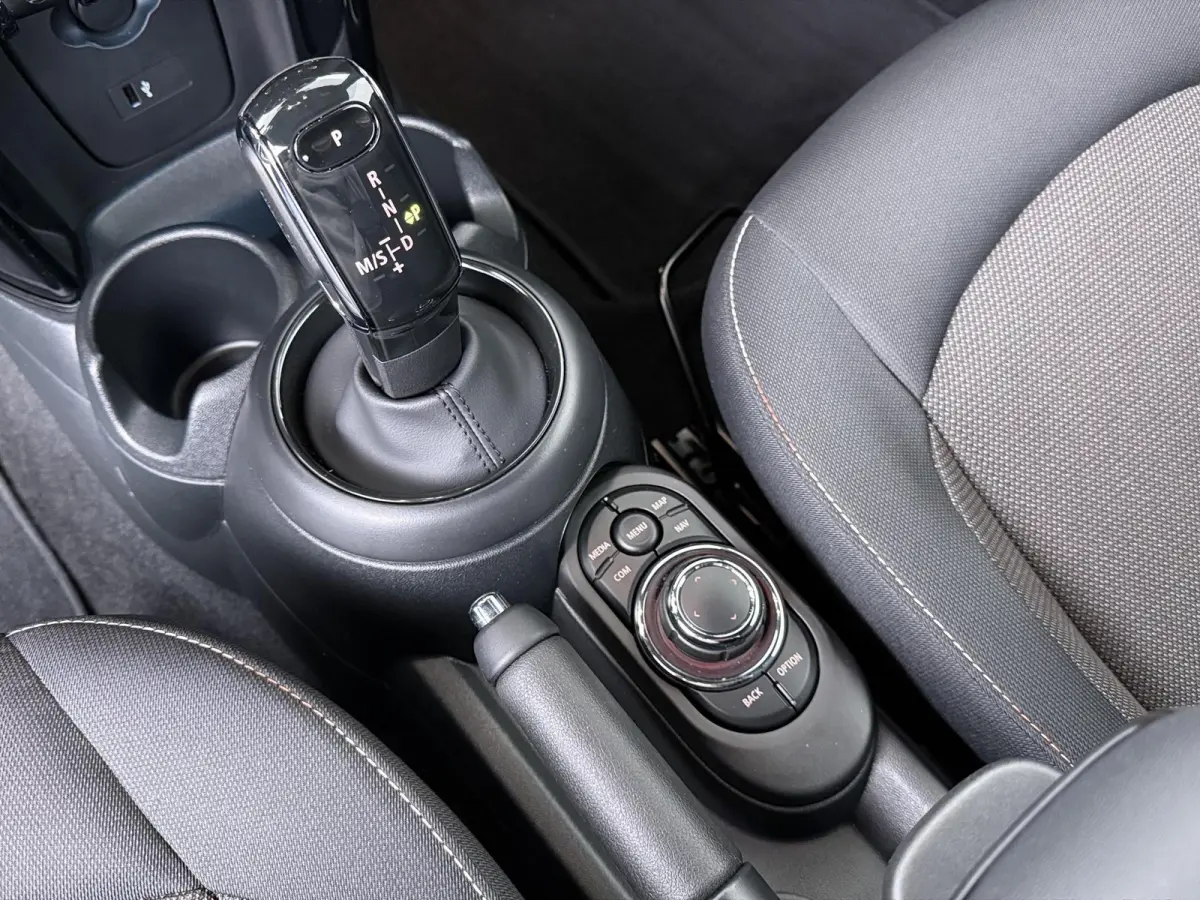 Stoelverwarming | Comforttoegang | LED | Parkeersensor achter