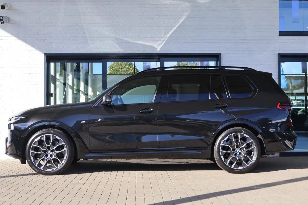 xDrive40i 6p. M Sportpakket Pro | Exclusive-pakket | Comfort Pack | Sky Lounge