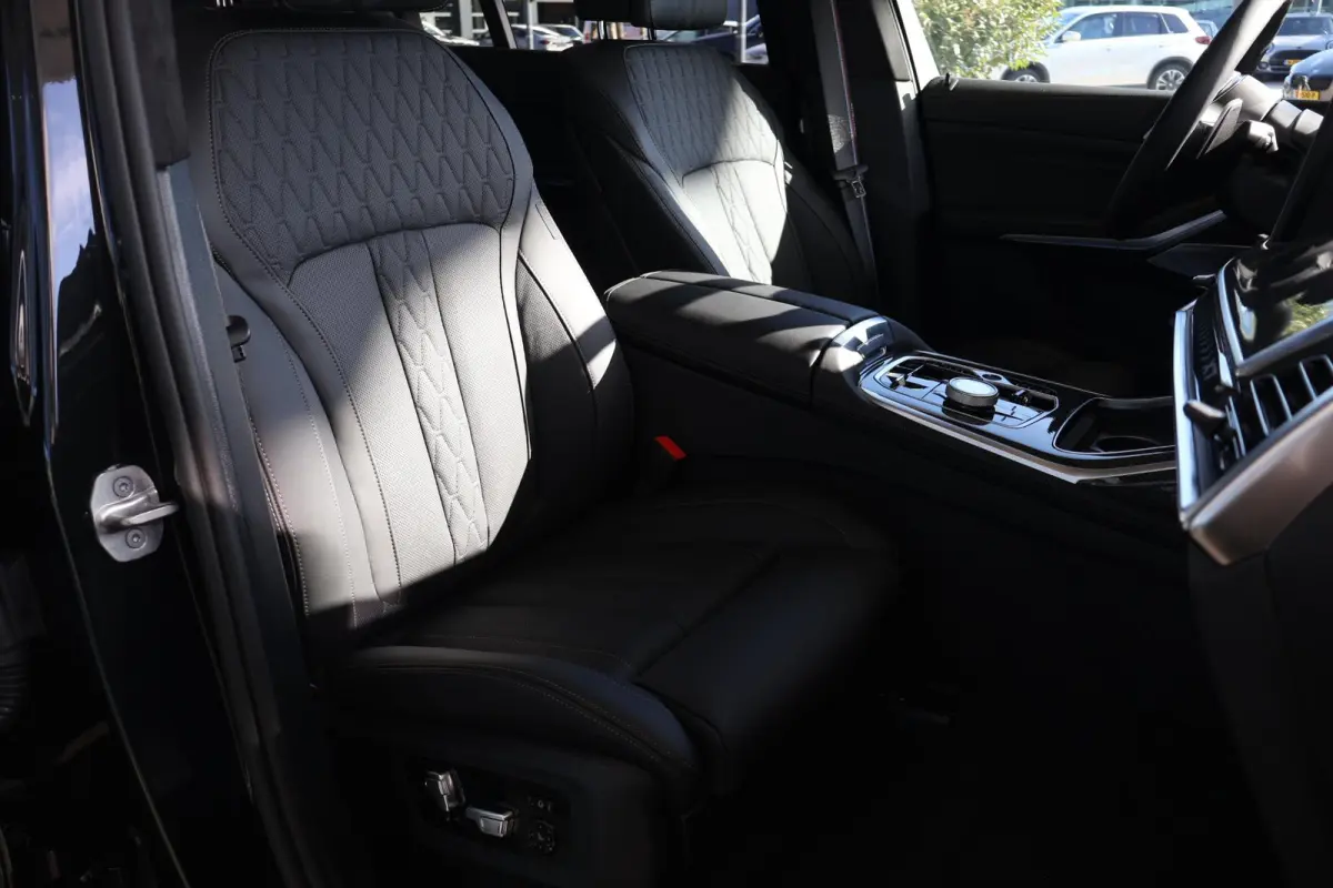 xDrive40i 6p. M Sportpakket Pro | Exclusive-pakket | Comfort Pack | Sky Lounge