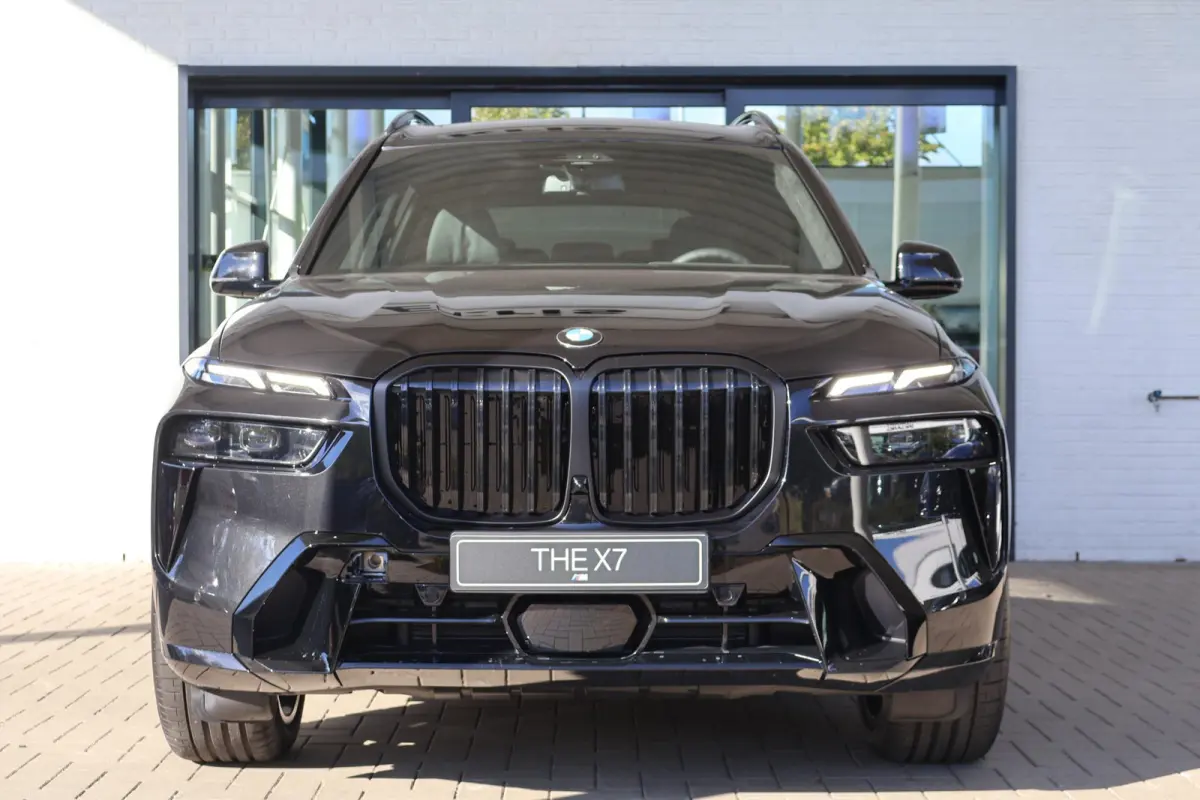 xDrive40i 6p. M Sportpakket Pro | Exclusive-pakket | Comfort Pack | Sky Lounge