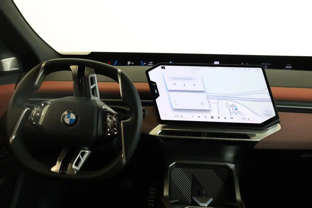 50 xDrive Innovation Pack | M Sportpakket | Elektrische Trekhaak | Panoramadak | Driving Assistant Plus | Parking Assistant professional | Parking Assistant professional | Harman Kardon