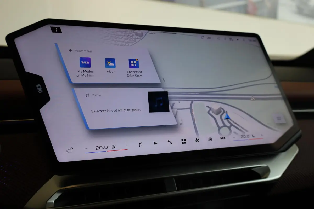 50 xDrive Innovation Pack | M Sportpakket | Elektrische Trekhaak | Panoramadak | Driving Assistant Plus | Parking Assistant professional | Parking Assistant professional | Harman Kardon