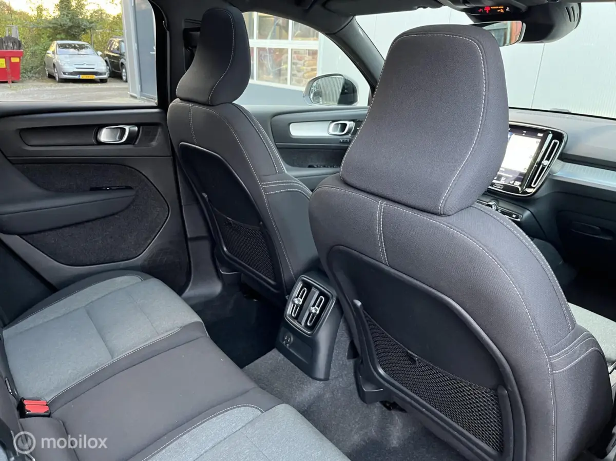 1.5 T4 Plug-in Hybrid 211PK Plus Dark H&K/PANODAK