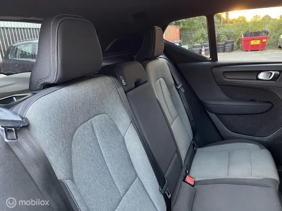 1.5 T4 Plug-in Hybrid 211PK Plus Dark H&K/PANODAK