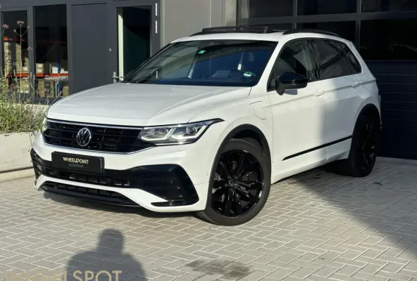 1.4 TSI eHybrid R-Line|Pano|HUD|Keyless