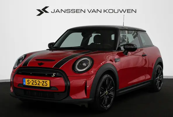 Camden Go Edition 33 kWh SOH 97% Apple CarPlay Achteruitrijcamera Sportstoelen Stoelverwarming