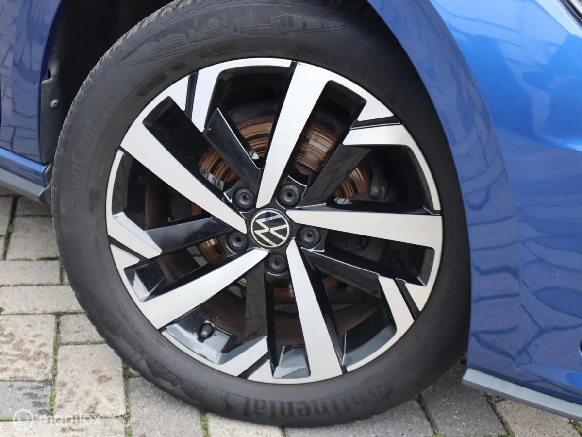 1.0 TSI R Line Digital cockpit Parkeersensoren