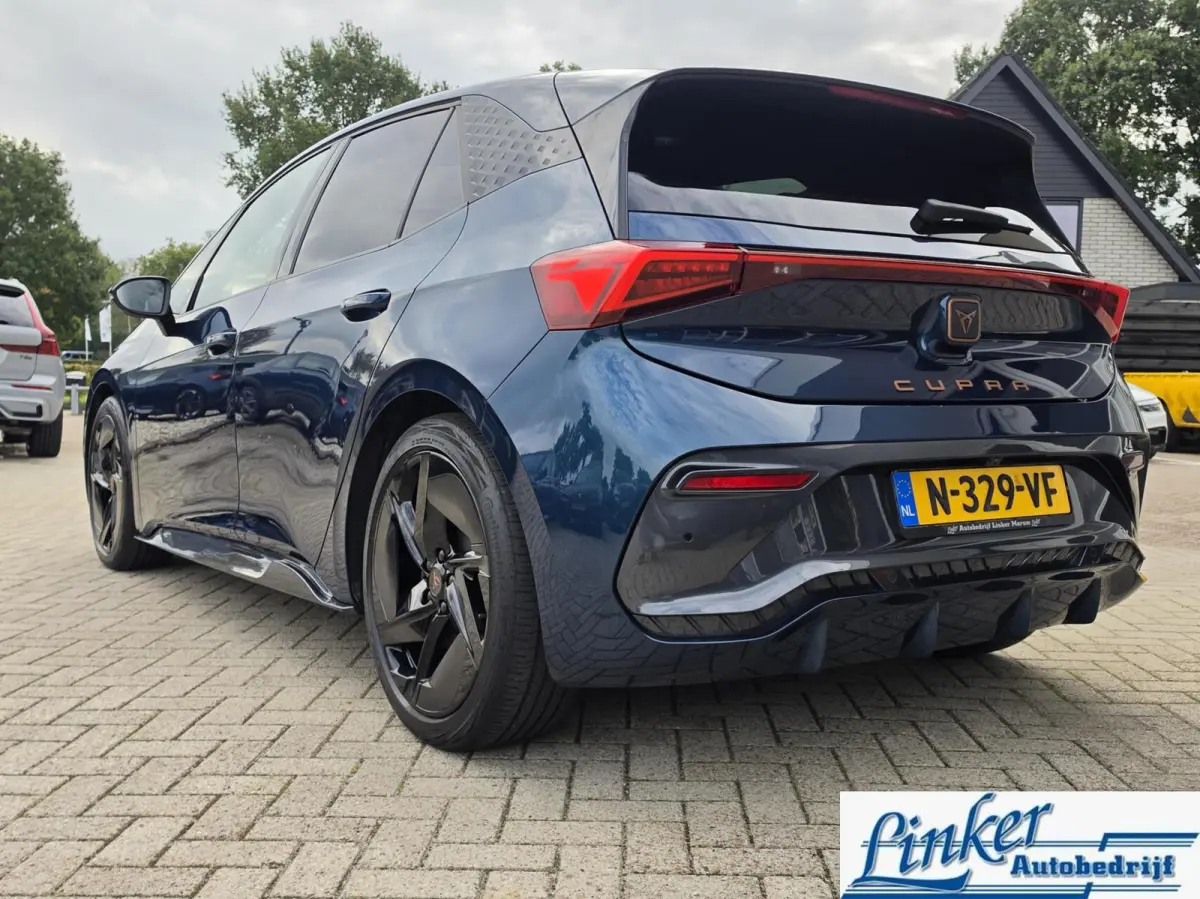 Copper Edition One 62 kWh SOH 92%|PANO|NL-AUTO|STUURVERW